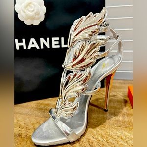 Giuseppe Zanotti shooting argento wing sandals